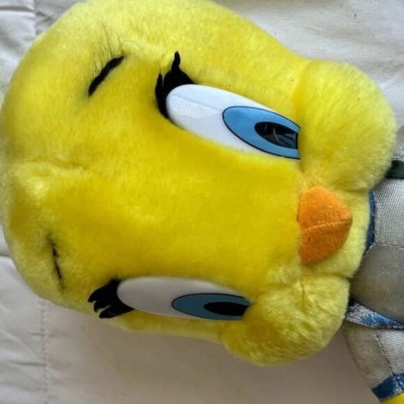 Vintage 1996 Tweety Space Suit Looney Tunes Yellow Stuffed Figure Collectible - Picture 6 of 7